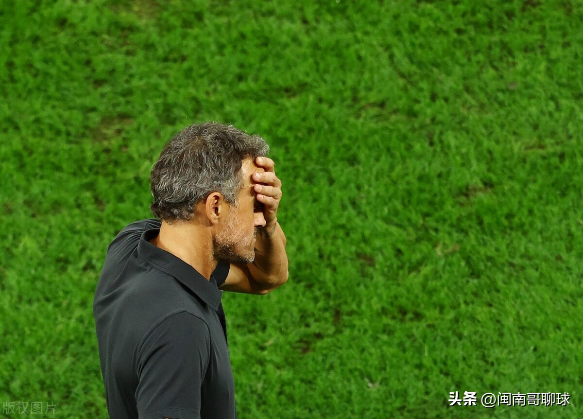 关于今晨荷甲焦点战，塞维利亚遗憾出局，信心回归，团队化学反应显著的信息欧博首页